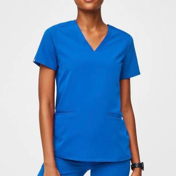 Figs Casma Royal Blue Short Sleeve Three-Pocket Scrub Top - Picture 2 of 9